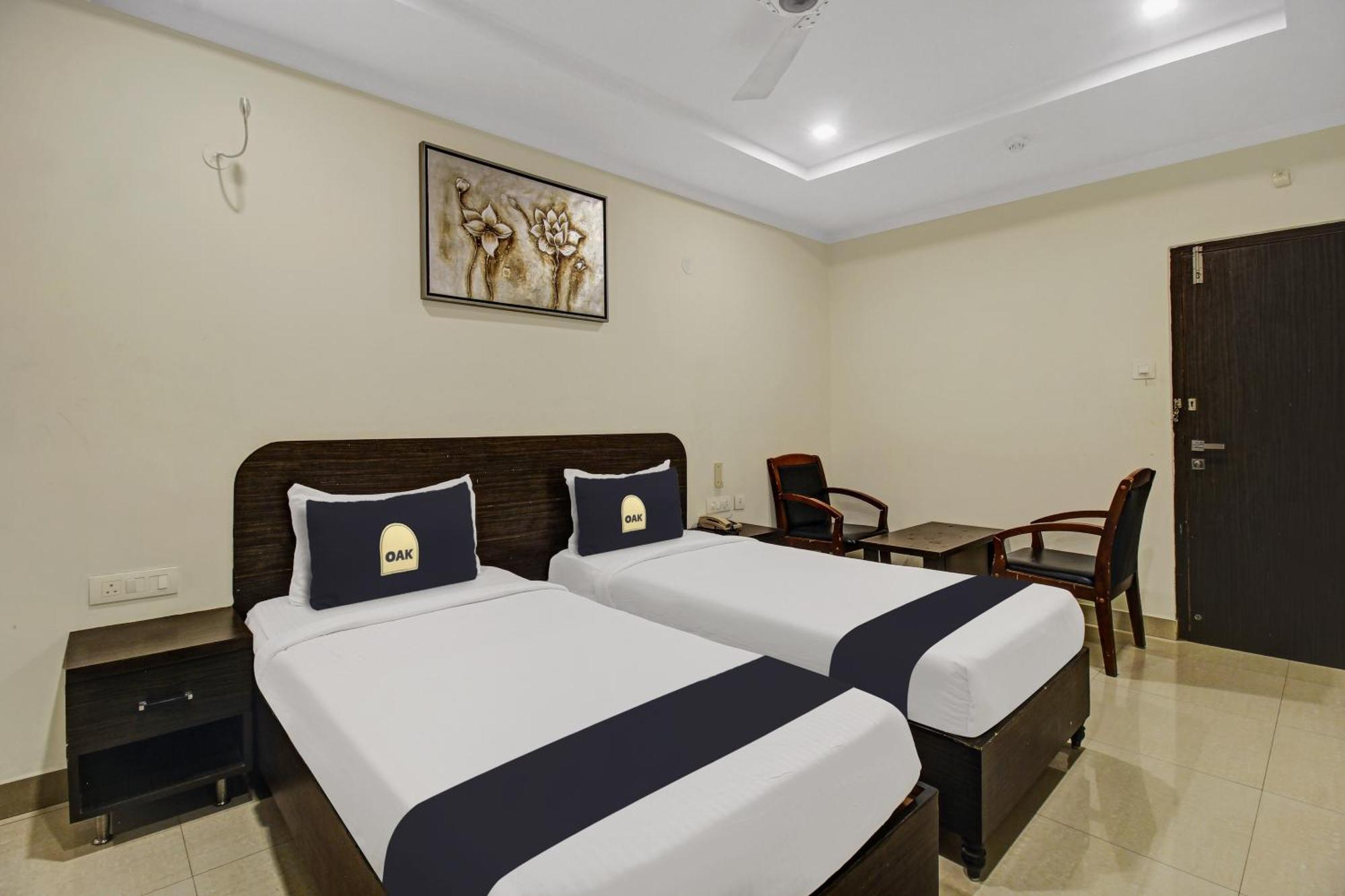 Super Townhouse Oak Lb Nagar Ramoji Hyderabad Exterior foto