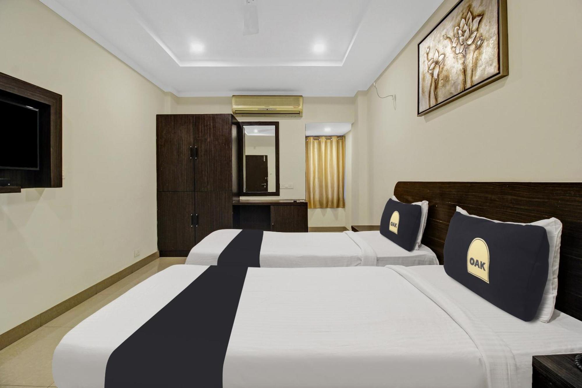 Super Townhouse Oak Lb Nagar Ramoji Hyderabad Exterior foto