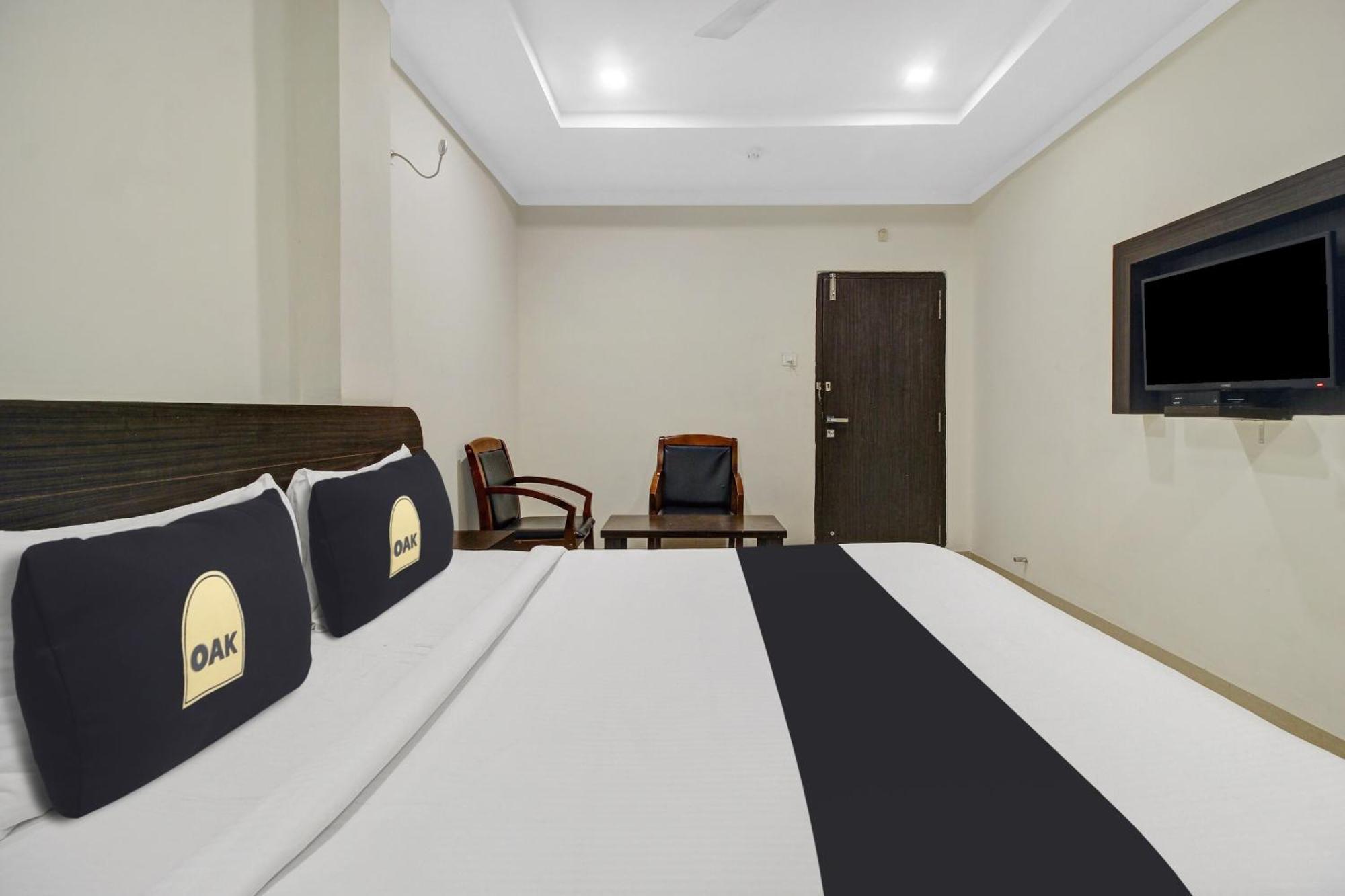 Super Townhouse Oak Lb Nagar Ramoji Hyderabad Exterior foto