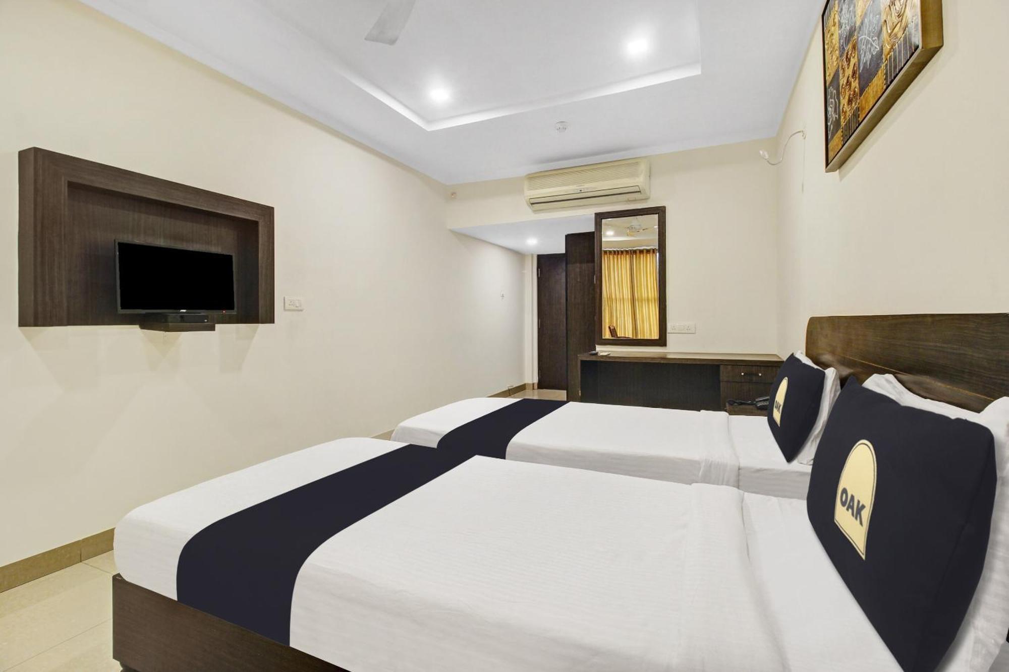 Super Townhouse Oak Lb Nagar Ramoji Hyderabad Exterior foto