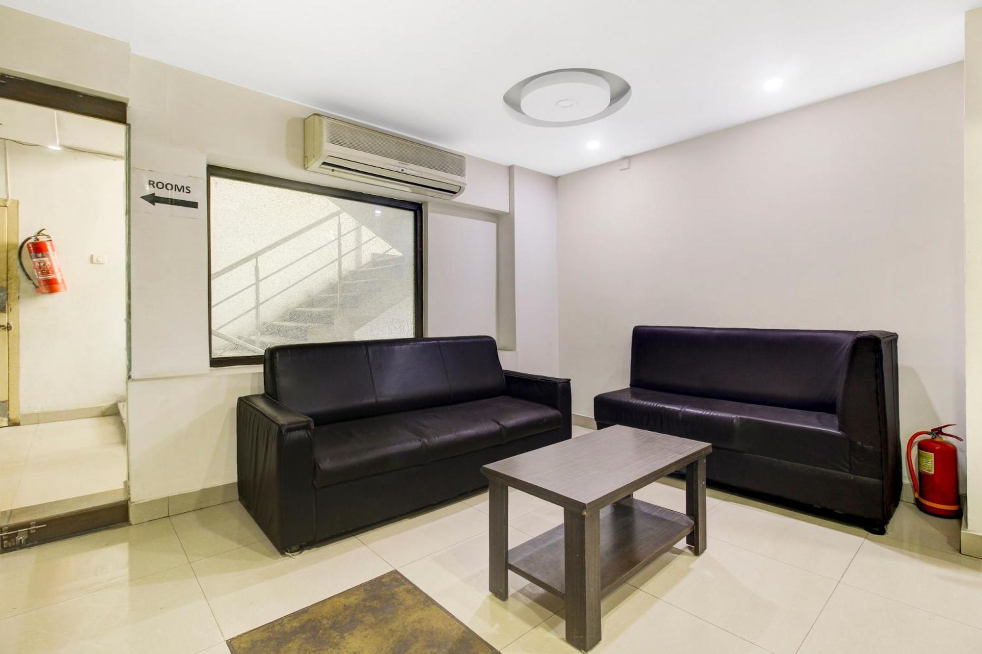 Super Townhouse Oak Lb Nagar Ramoji Hyderabad Exterior foto